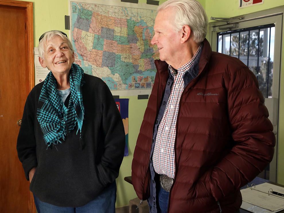 Jack and Linda Knox pose for a picture